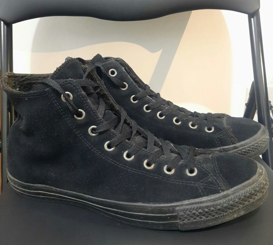 Converse All Star Suede Fur-lined High Top Black (Category: Casual Shoes) located in Binan City. Submitted by plut0__ (Listing ID 1419170593, Image 1). Description: need some cleaning, needs reglue but still useable, some heel drags size 10 as seen on bottom sole, fur lined, suede(?) thrifted.