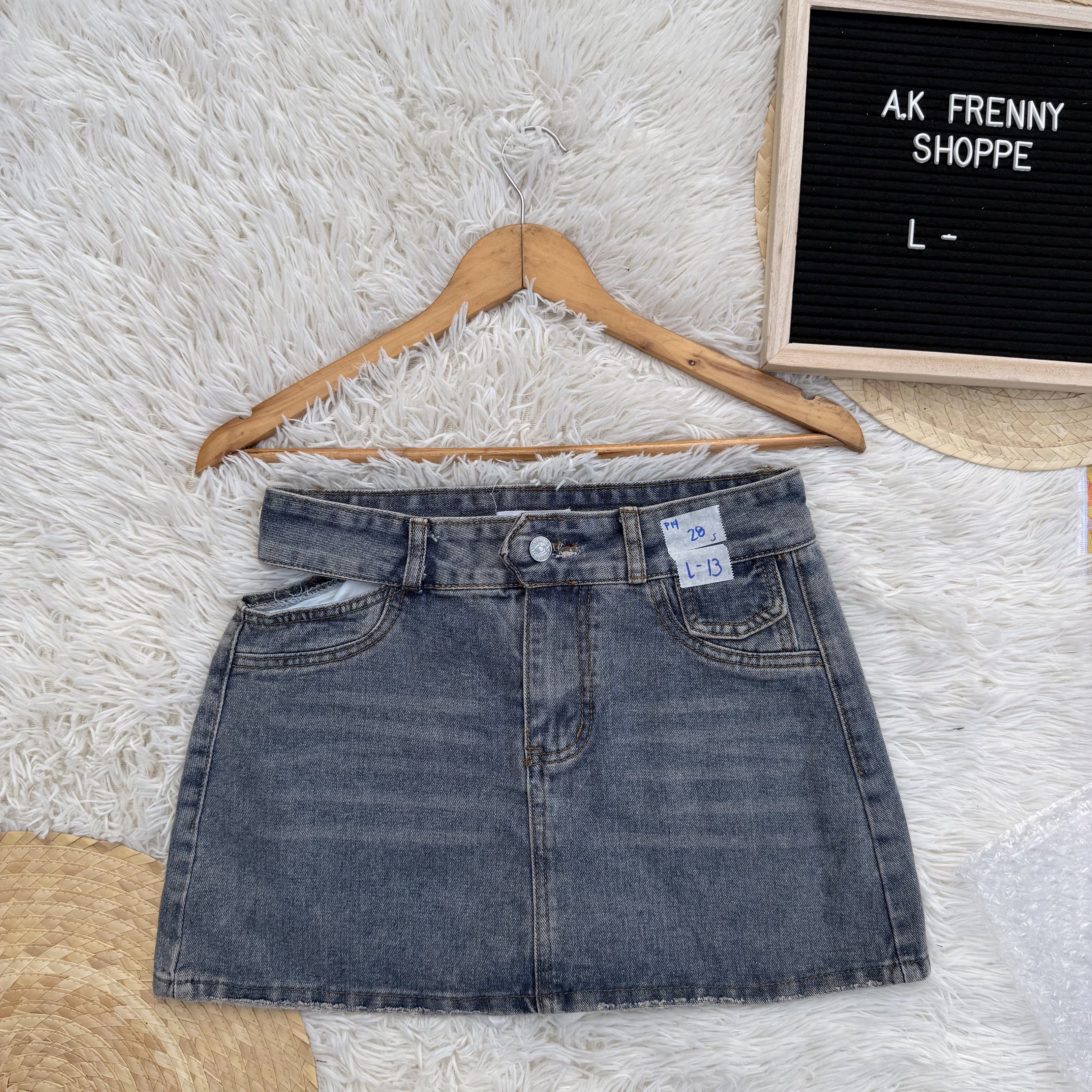 Denim Mini skort with Cutout Detail (Category: Skirts) located in Baliuag. Submitted by lifewithkleng (Listing ID 1419159030, Image 1). Description: - Denim mini skirt - Unique cutout design - Classic five-pocket style - Button closure - Size: 28 Medida - length 13inch - Perfect for casual or night-out looks.