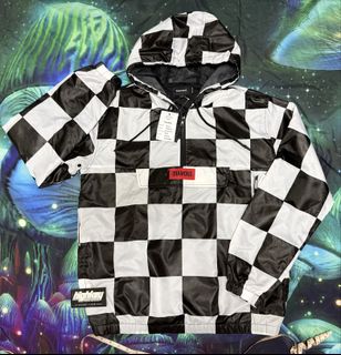 (Category: ) located in . Submitted by highkeyapparels (Listing ID 1419051330, Image 1). Description: .