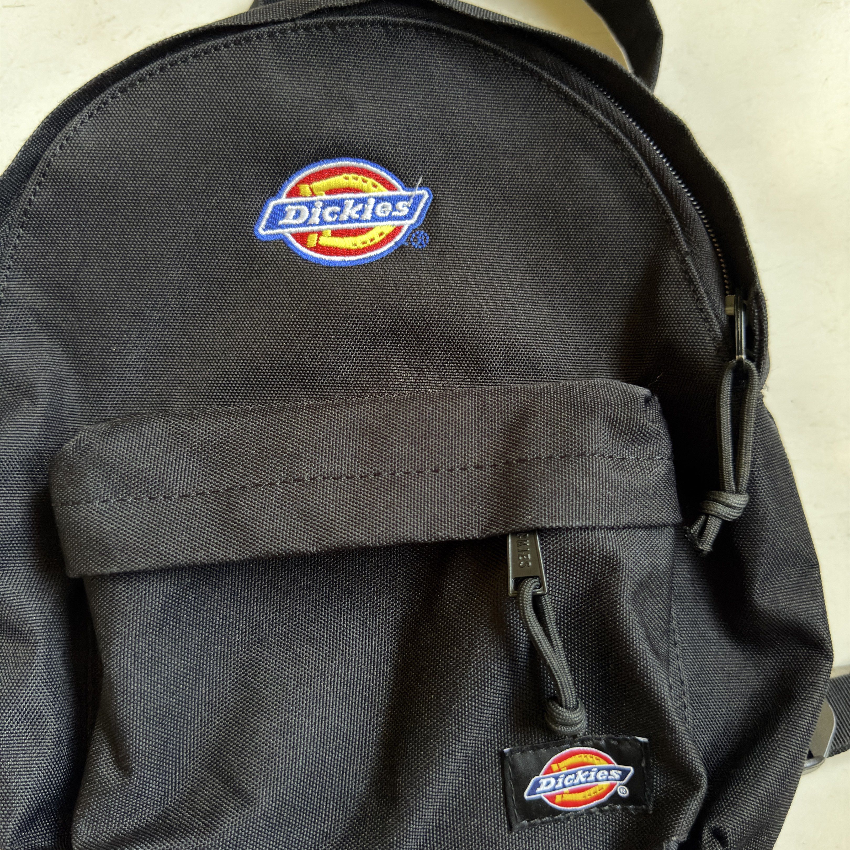 Dickies Black Backpack (Category: Backpacks) located in San Jose. Submitted by jjaba (Listing ID 1419168272, Image 3). Description: missing puller head (see picture).