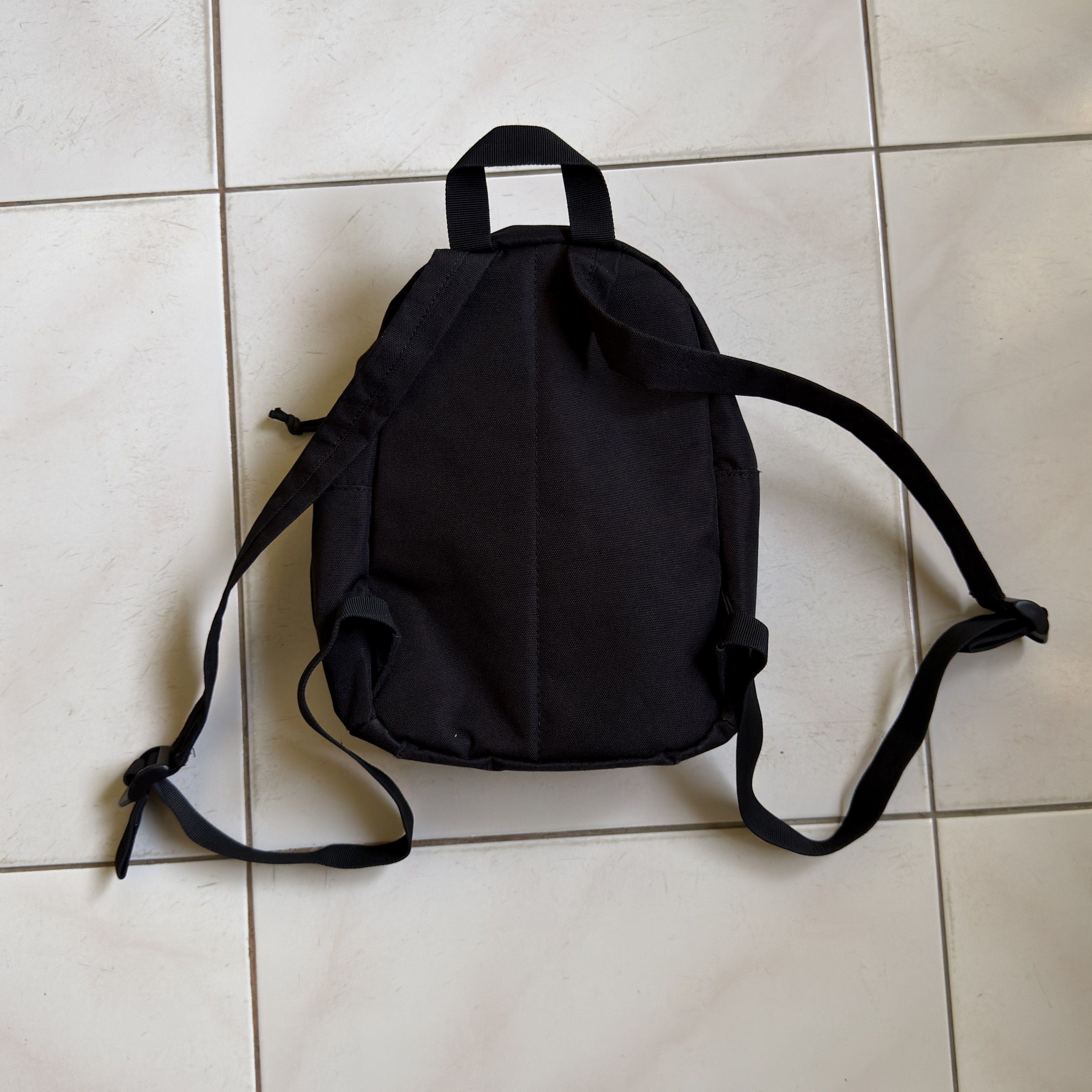 Dickies Black Backpack (Category: Backpacks) located in San Jose. Submitted by jjaba (Listing ID 1419168272, Image 2). Description: missing puller head (see picture).