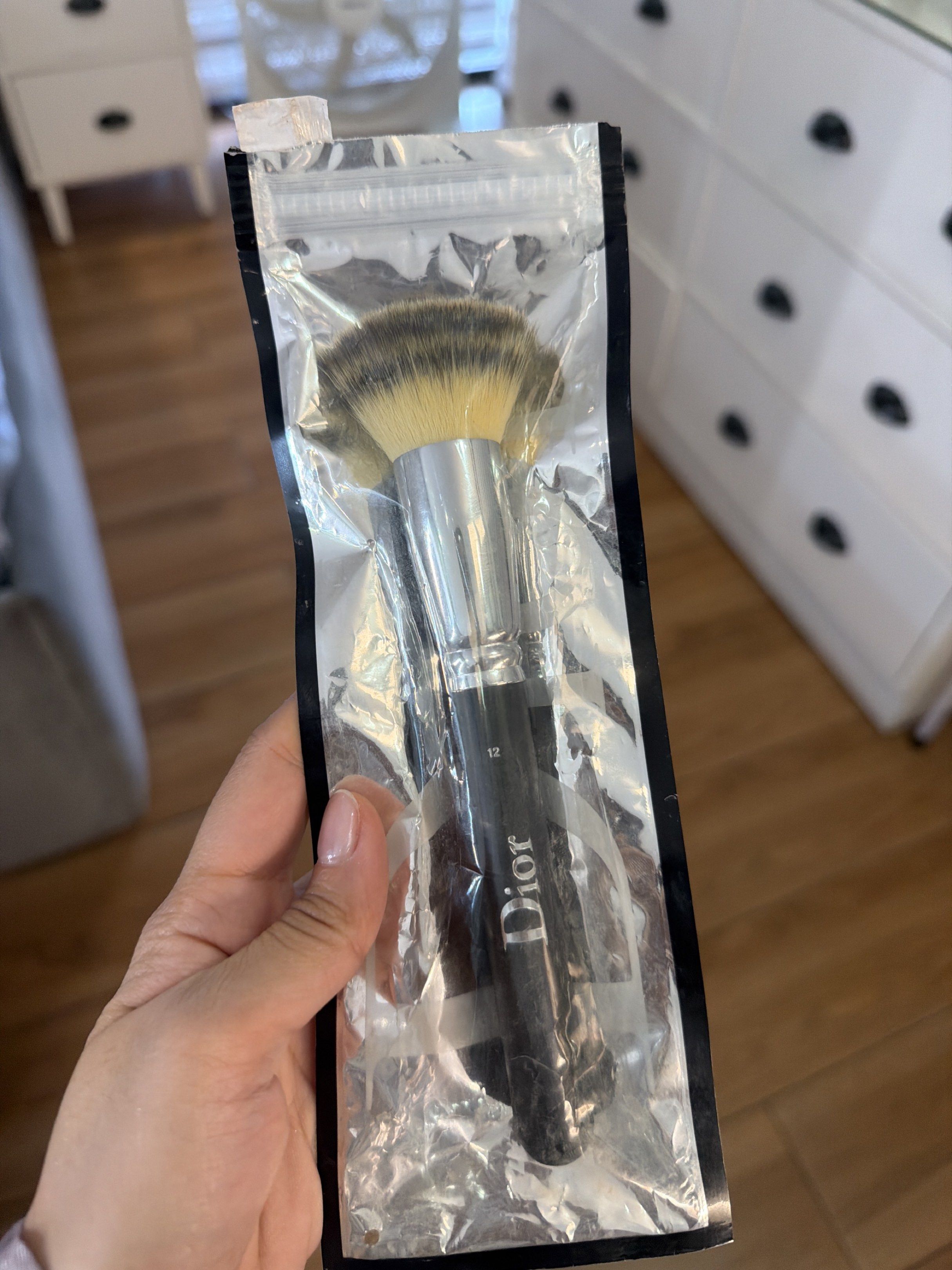Dior brush (Category: Makeup) located in Quezon City. Submitted by destashingmycloset (Listing ID 1419067738, Image 1). Description: Used once.