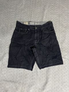 (Category: ) located in . Submitted by thrift2kick (Listing ID 1419058229, Image 1). Description: .