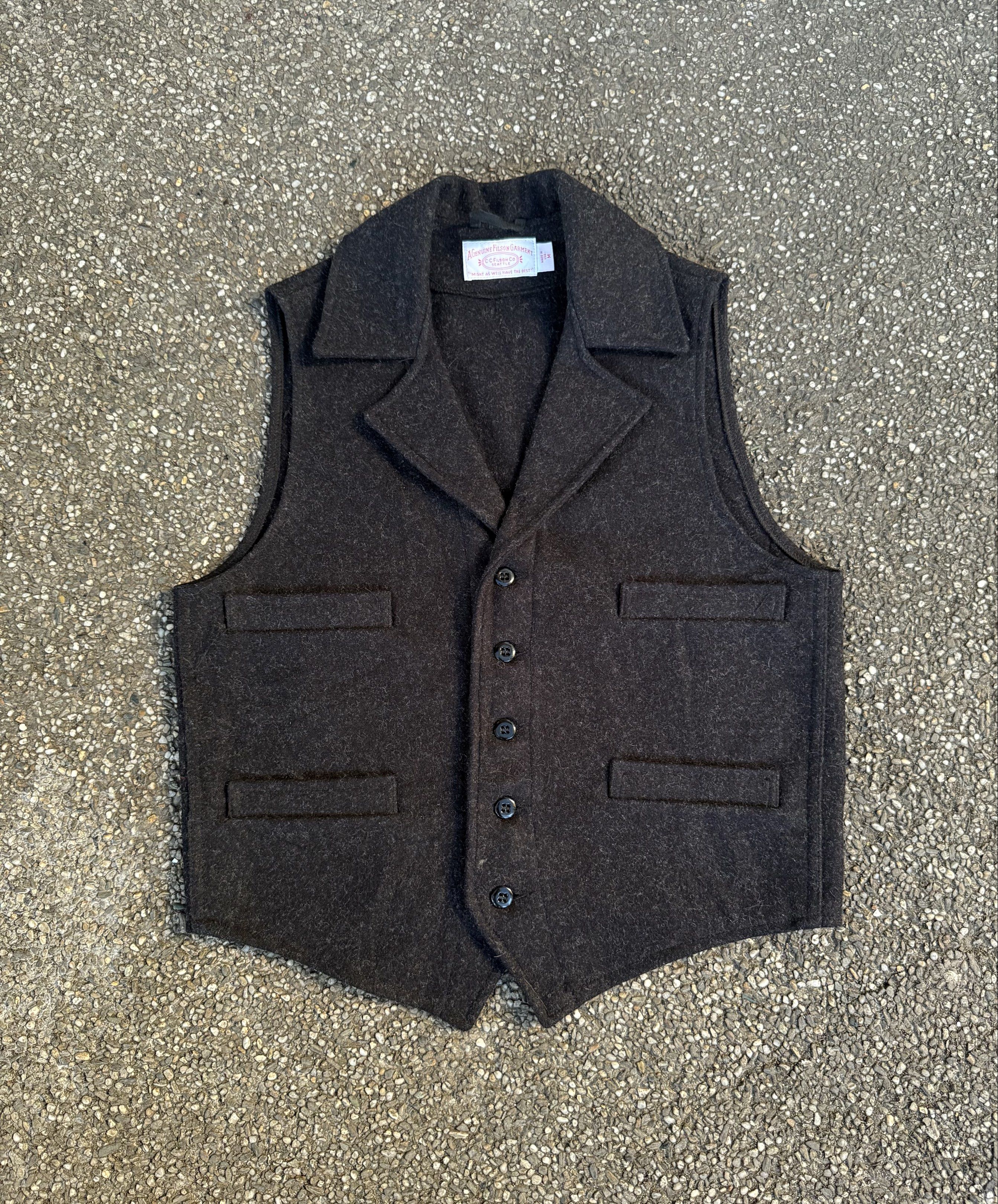 Filson Wool Mackinaw Western Vest (Category: Coats, Jackets and Outerwear) located in Quezon City. Submitted by though.bare (Listing ID 1419154856, Image 1). Description: Fits on M-L for Men In good condition, no major issues. Width : 21" Length : 25.5" Armhole : 10.5" Shoulder : 15" Listings not marked sold/reserved are available for purchase Feel free to send me a DM for inquiries! Payment thru GCash/Maya only These are preloved/used items, man
