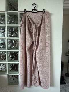 (Category: ) located in . Submitted by shopperholic98 (Listing ID 1419102678, Image 1). Description: .