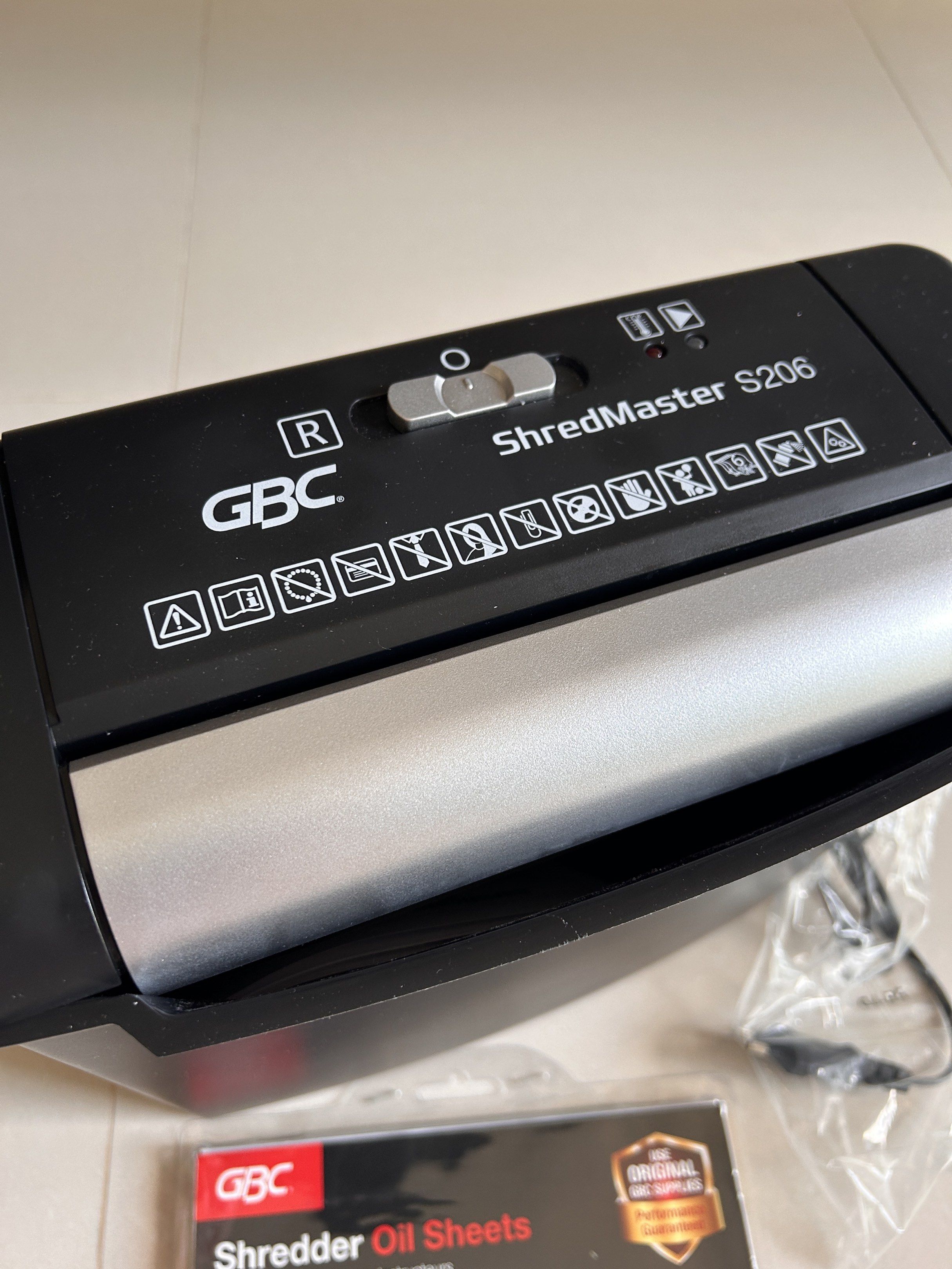 GBC ShredMaster S206444143482752870404