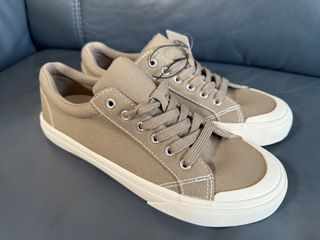 （分類：）位於 。 由 swchu8 提交（商品編號 1419086487，圖片 1）。簡介： 。