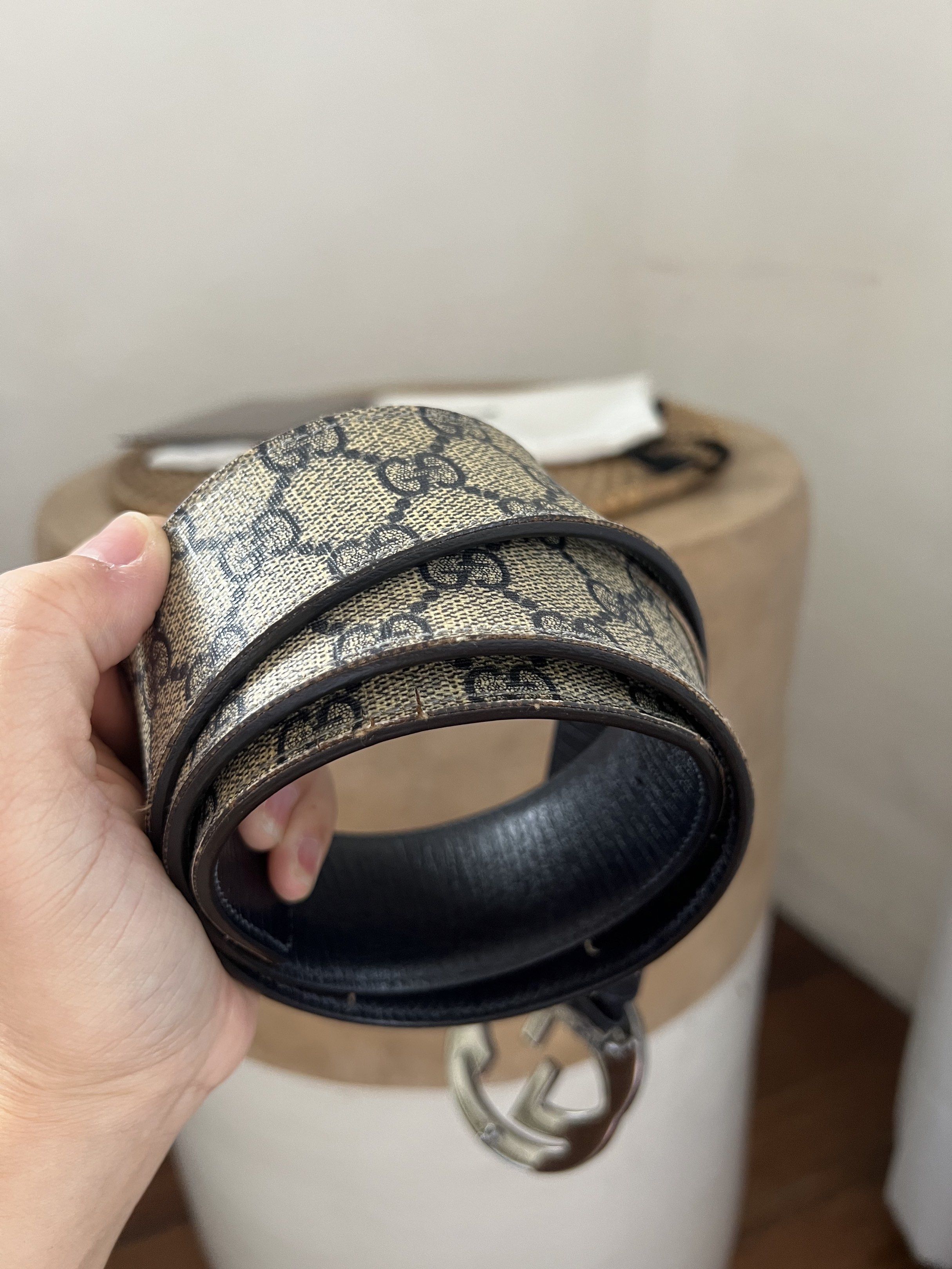 Gucci Interlocking G Pattern Belt (Category: Belts) located in Quezon City. Submitted by kdiv_ (Listing ID 1419072322, Image 3). Description: Personal preloved |Guaranteed Authentic Bought in Hong Kong Size 90/36 Inclusions: Receipt and Dust Bag ***Needs a trip to the professional leather care specialist RFS: Decluttering, no longer being used MOP: BDO/GCash Shipping fee to be shouldered by the buyer.