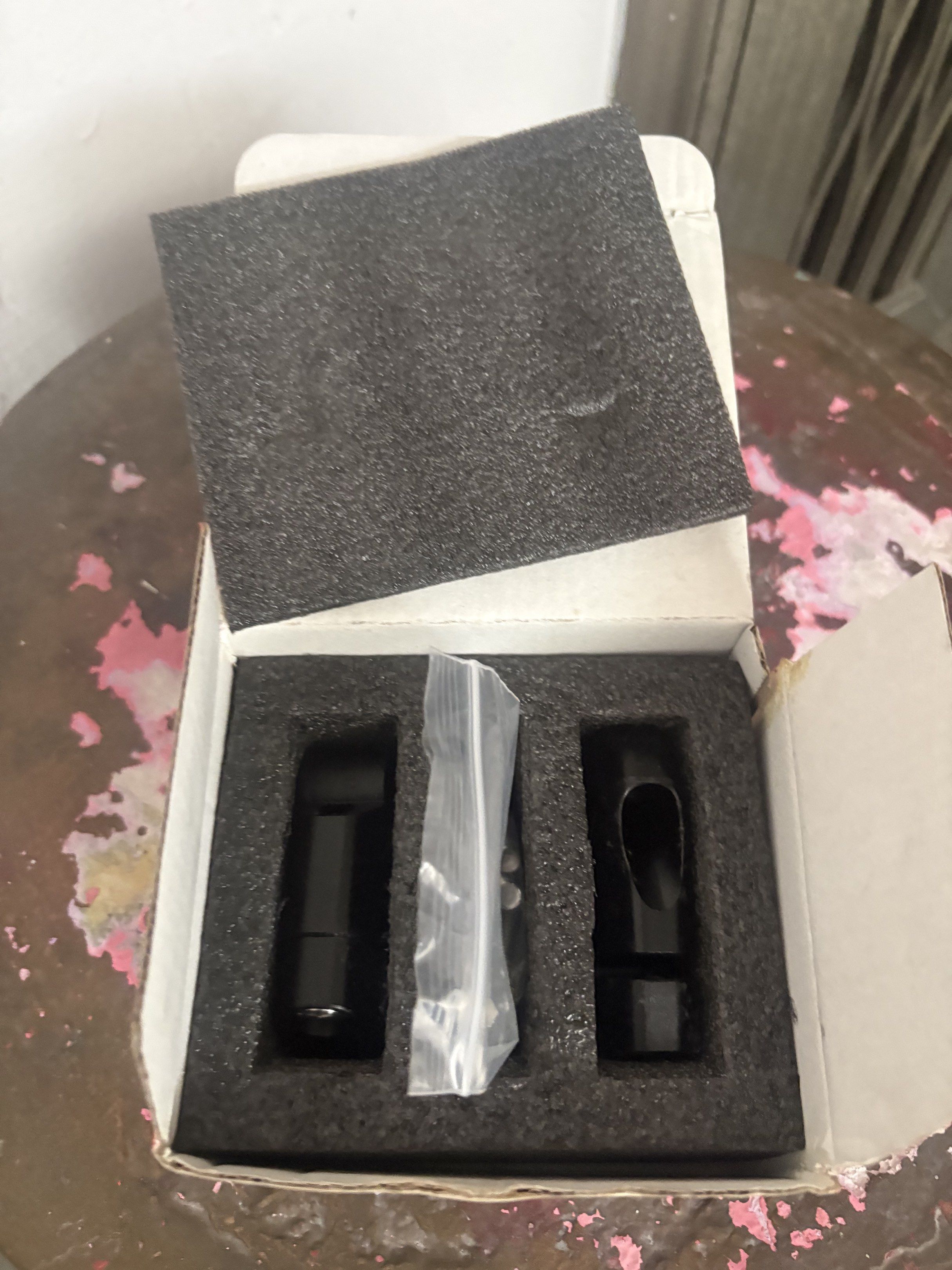 Handlebar riser (Category: Motorcycle Accessories) located in Singapore. Submitted by ipulblack53178 (Listing ID 1419183237, Image 2). Description: Motorwolf handlebar riser.