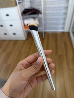 (Category: ) located in . Submitted by destashingmycloset (Listing ID 1419075085, Image 1). Description: .