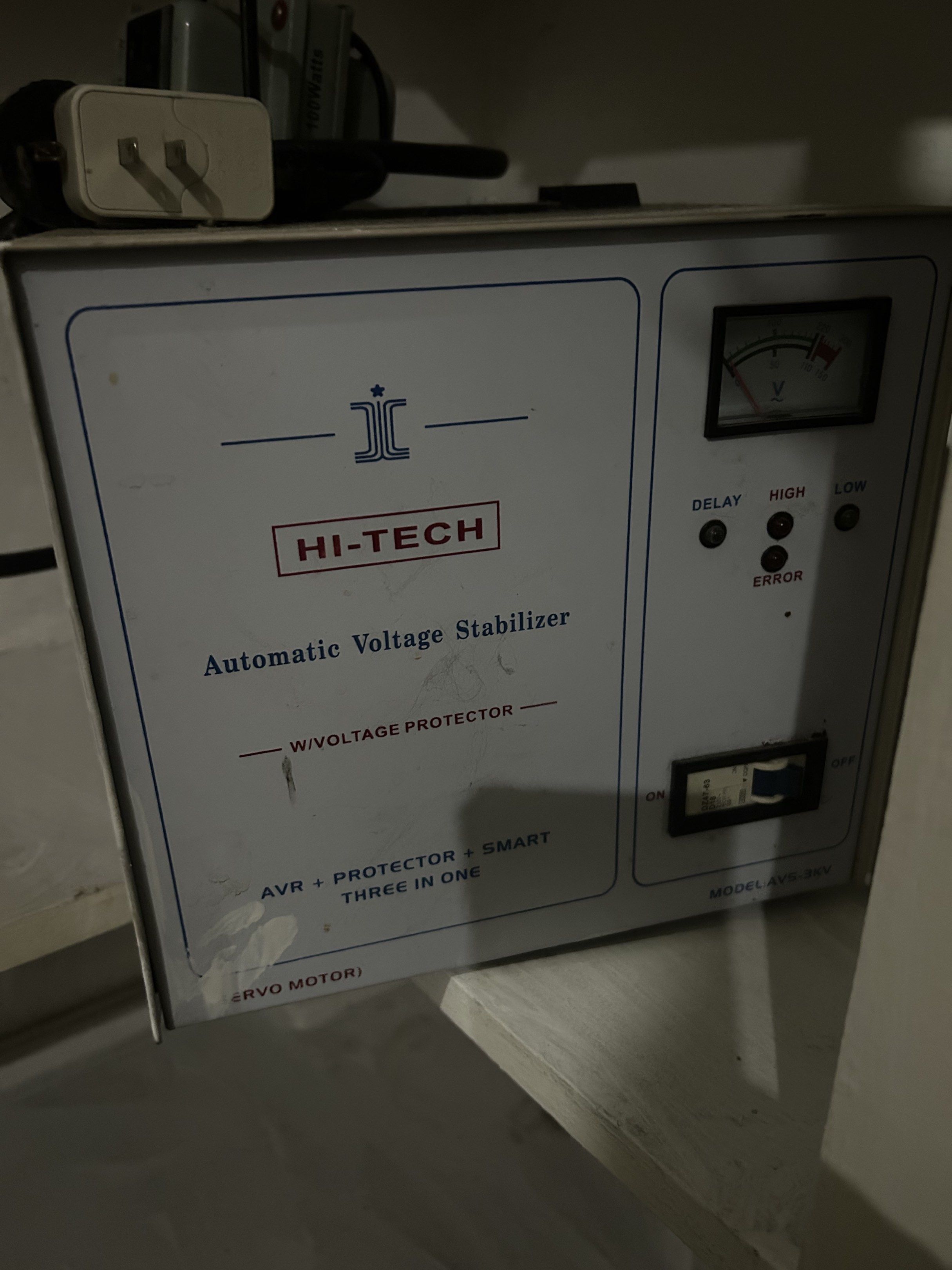 Hi-Tech Automatic Voltage Stabilizer (Category: Other Accessories) located in Manila. Submitted by espcc (Listing ID 1419113968, Image 1). Description: HI-TECH 5kVA Automatic Voltage Stabilizer (AVR) – Good Working Condition Selling our HI-TECH Automatic Voltage Stabilizer (Servo Type) with built-in voltage protection. ✅ 3kVA capacity – suitable for multiple appliances ✅ With voltmeter display ✅ Has Delay / High / Low / Error indicator lights ✅ H