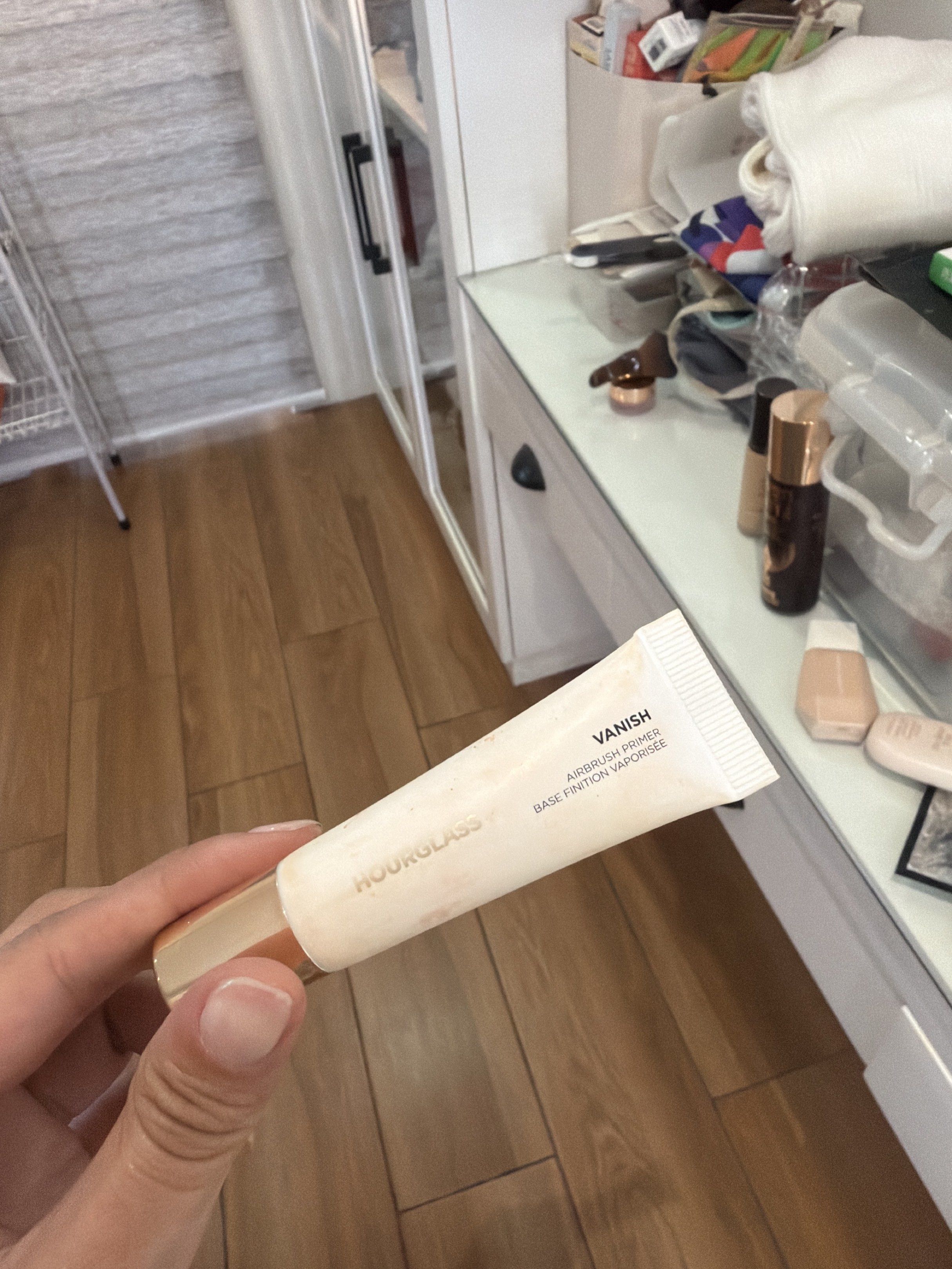 Hourglass vanish primer (Category: Makeup) located in Quezon City. Submitted by destashingmycloset (Listing ID 1419071160, Image 1). Description: .