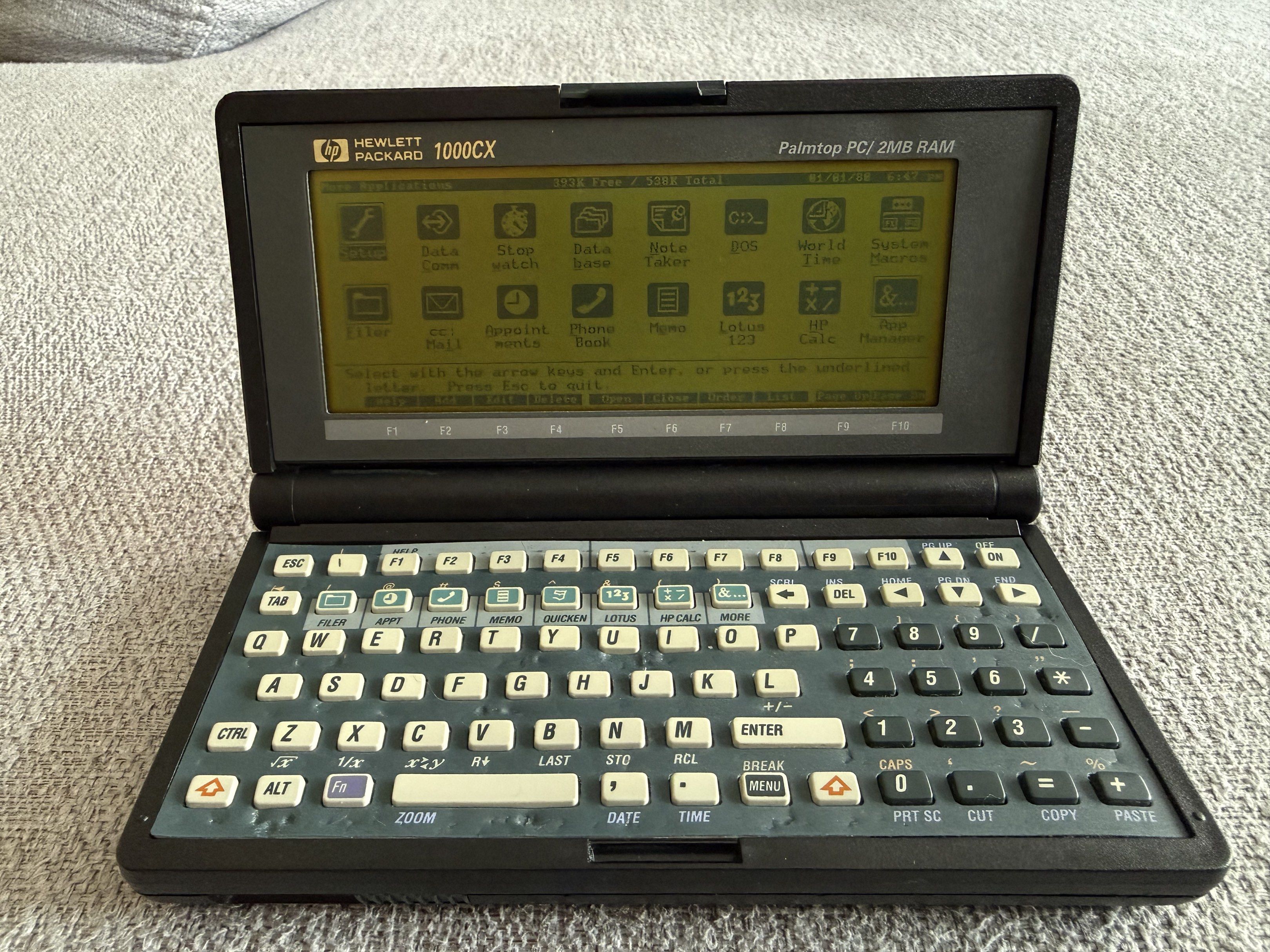 HP 100LX 1MB Palmtop PC - Vintage Computer65561096837635110