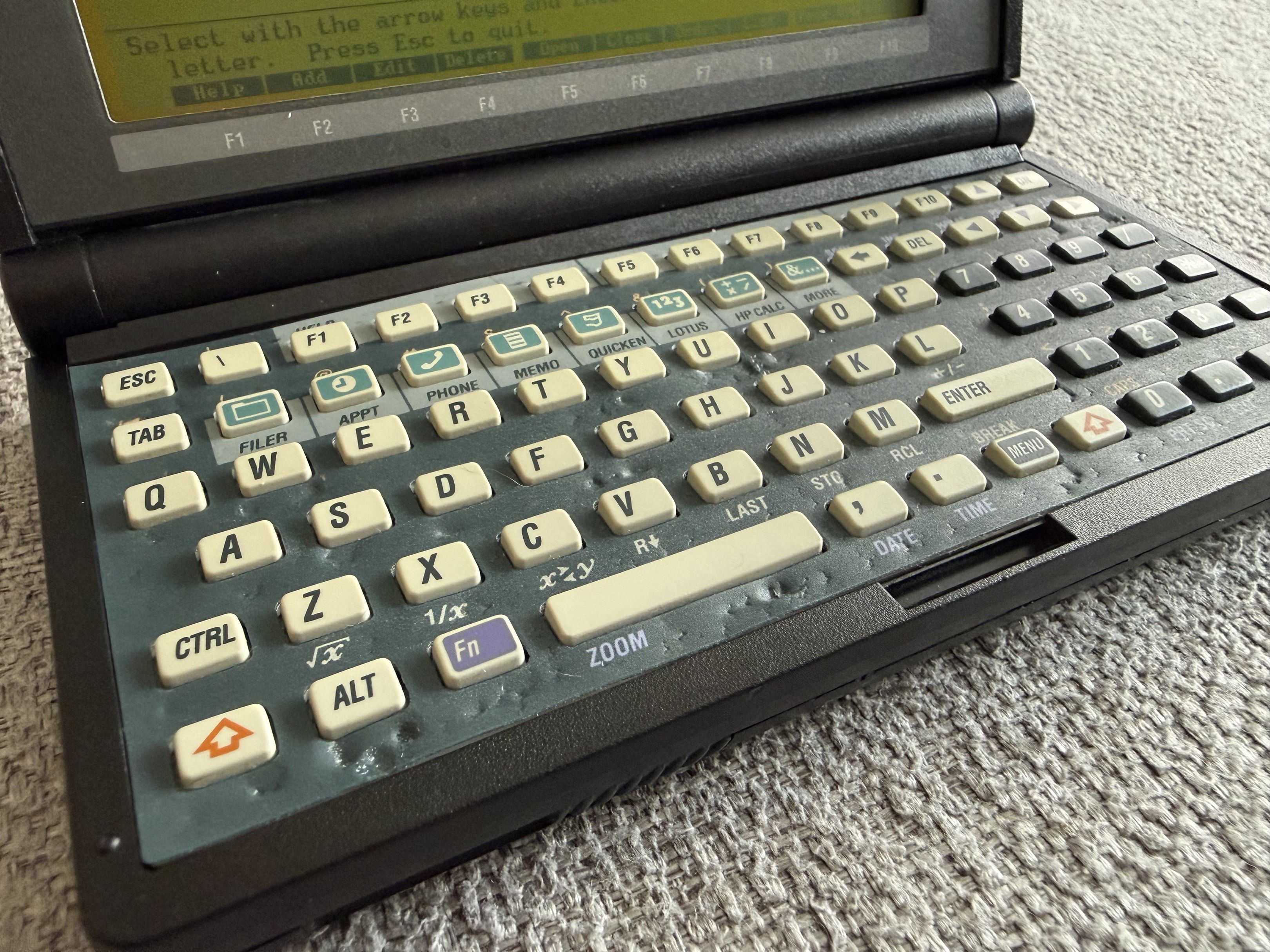 HP 100LX 1MB Palmtop PC - Vintage Computer65561096837635111