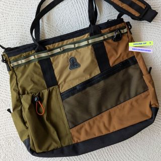 (Kategori: ) berada di . Dikirim oleh houseofsecondhand (ID iklan 1419045691, Gambar 1). Deskripsi: .