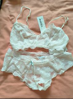 (Category: ) located in . Submitted by lynettelim_s2s (Listing ID 1418998138, Image 1). Description: .