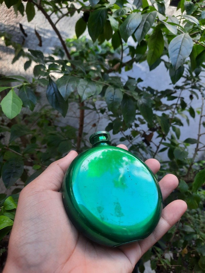 Jägermeister-branded metal hip flask. (Category: Vintage Collectibles) located in Calauan. Submitted by binz_ramos (Listing ID 1419086418, Image 2). Description: .