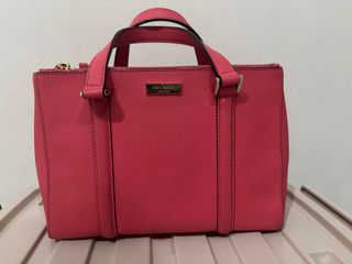 (Category: ) located in . Submitted by HelpDeclutterMyCloset (Listing ID 1419063961, Image 1). Description: .
