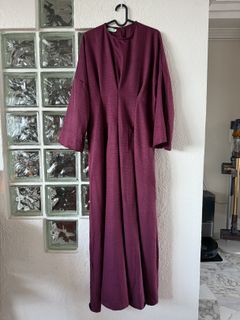 (Category: ) located in . Submitted by shopperholic98 (Listing ID 1419104690, Image 1). Description: .