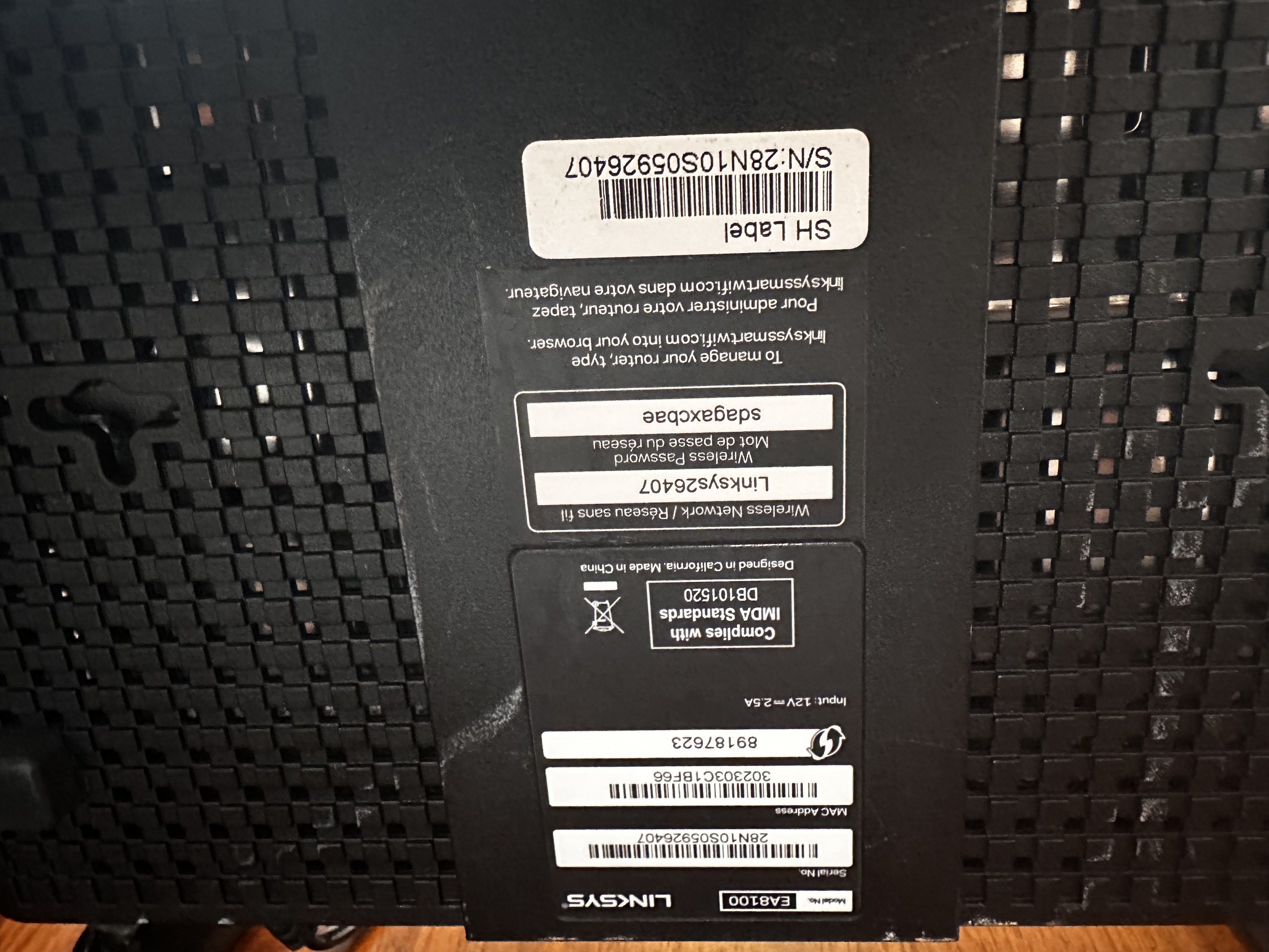 Linksys EA8100 Wireless Router446062390757959681