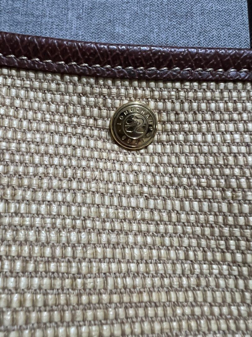 Longchamp Le Panier Small Basket (Category: Luxury Bags & Wallets) located in Quezon City. Submitted by ex-box (Listing ID 1419170634, Image 3). Description: AUTHENTIC!!! Longchamp Le Panier Pliage Small Basket Bag Bag code: 10144HZB (Small Basket Bag) MADE IN FRANCE Inclusions: Bag Sling strap Bag organizer .