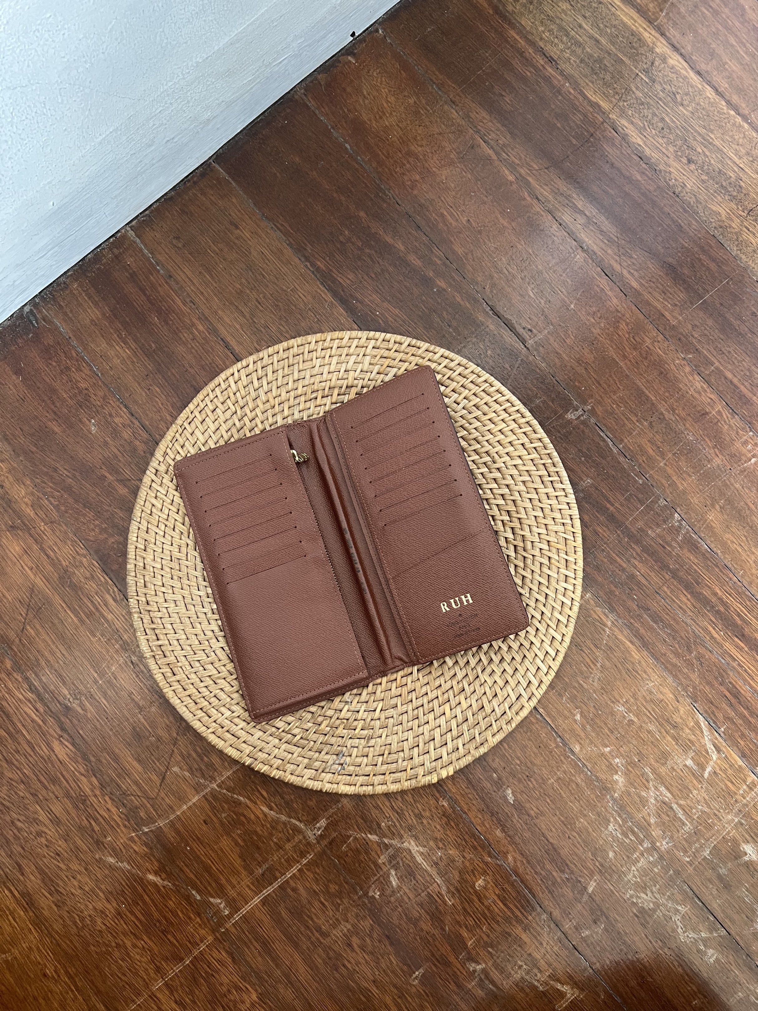 Louis Vuitton Monogram Long Wallet (Category: Wallets & Card Holders) located in Quezon City. Submitted by kdiv_ (Listing ID 1419085921, Image 2). Description: Personal preloved |Guaranteed Authentic Store Bought Wallet only Consideration: Initials heatstamped and signs of usage RFS: Decluttering, no longer being used MOP: BDO/GCash Shipping fee to be shouldered by the buyer.