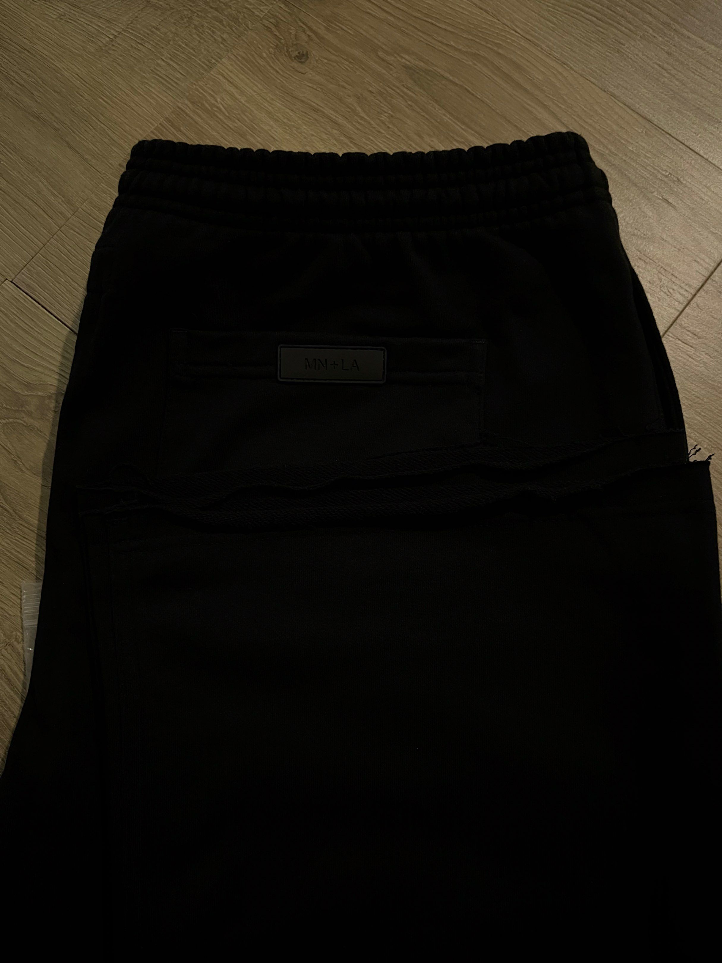 MN+LA PANTS (Category: Joggers) located in Camaligan. Submitted by holy.grails (Listing ID 1419088236, Image 3). Description: MNLA FRENCH TERRY BOOTCUT PANTS IN CAVIAR size xxl, used once only ₱1.3k mop: gcash mod: jnt .
