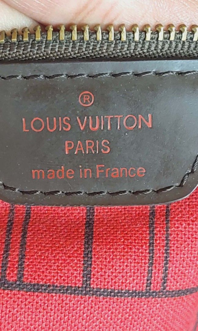 Never full damier petite (Category: Luxury Bags & Wallets) located in Santa Rosa. Submitted by babylen11 (Listing ID 1419079237, Image 2). Description: for sale Louis Vuitton damier never full petite.