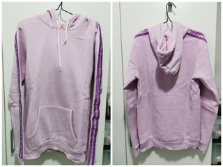 （分類：）位於 。 由 rehomerecycle 提交（商品編號 1419023901，圖片 1）。簡介： 。