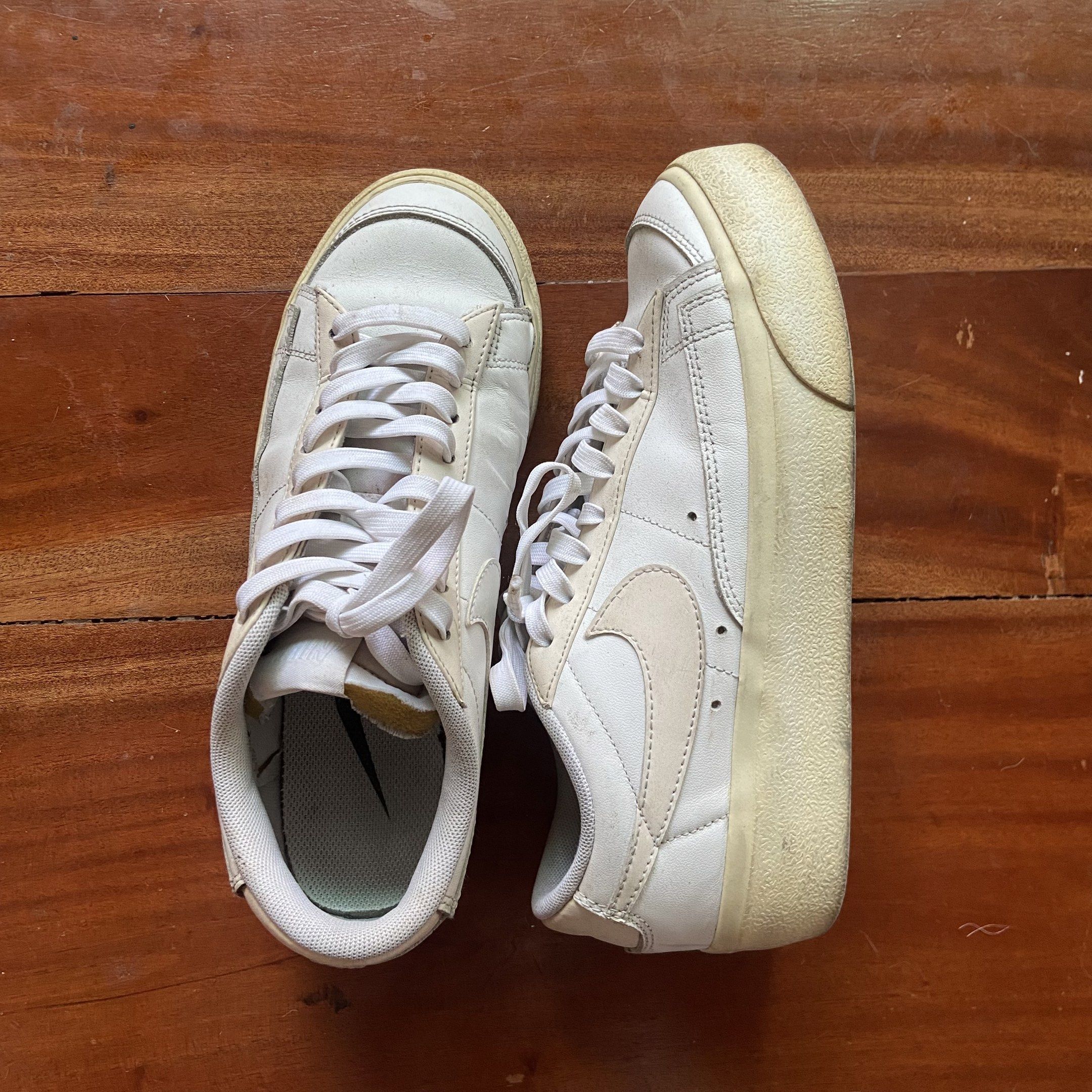 Nike Blazer Low Platform White DJ0292-100 (Category: Sneakers) located in Quezon City. Submitted by mssaiira (Listing ID 1419076297, Image 2). Description: - White Nike Blazer Low Platform sneakers - Size: US 7.5 - Features: White leather upper, platform sole - Nike swoosh on side - Black Nike logo on insole -AUTHENTIC -NEEDS CLEANING.