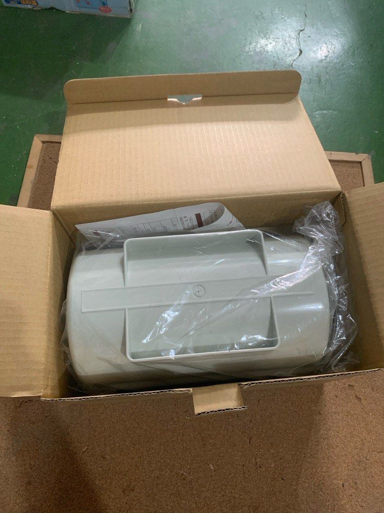 Nukazuke container (Category: Pitchers & Dispensers) located in Angeles City. Submitted by jnwsurplus (Listing ID 1419053114, Image 2). Description: Nukazuke container type of Japanese pickling container designed for making nukazuke (fermented pickles using a bed of rice bran).