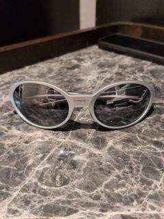 Eye jacket oakley For Sale | Carousell Singapore