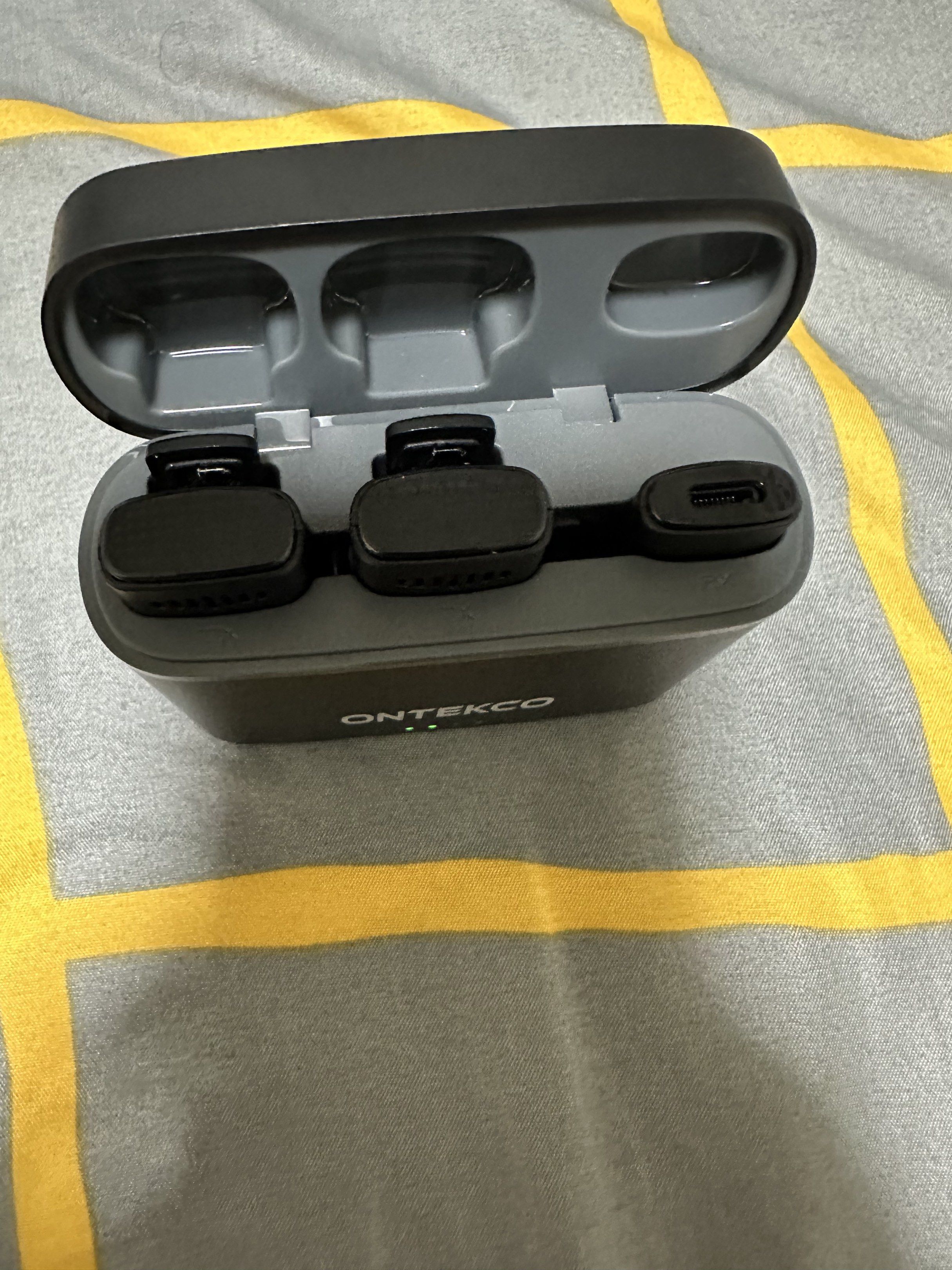 ONTEKCO Wireless Microphone Set65561089064322111