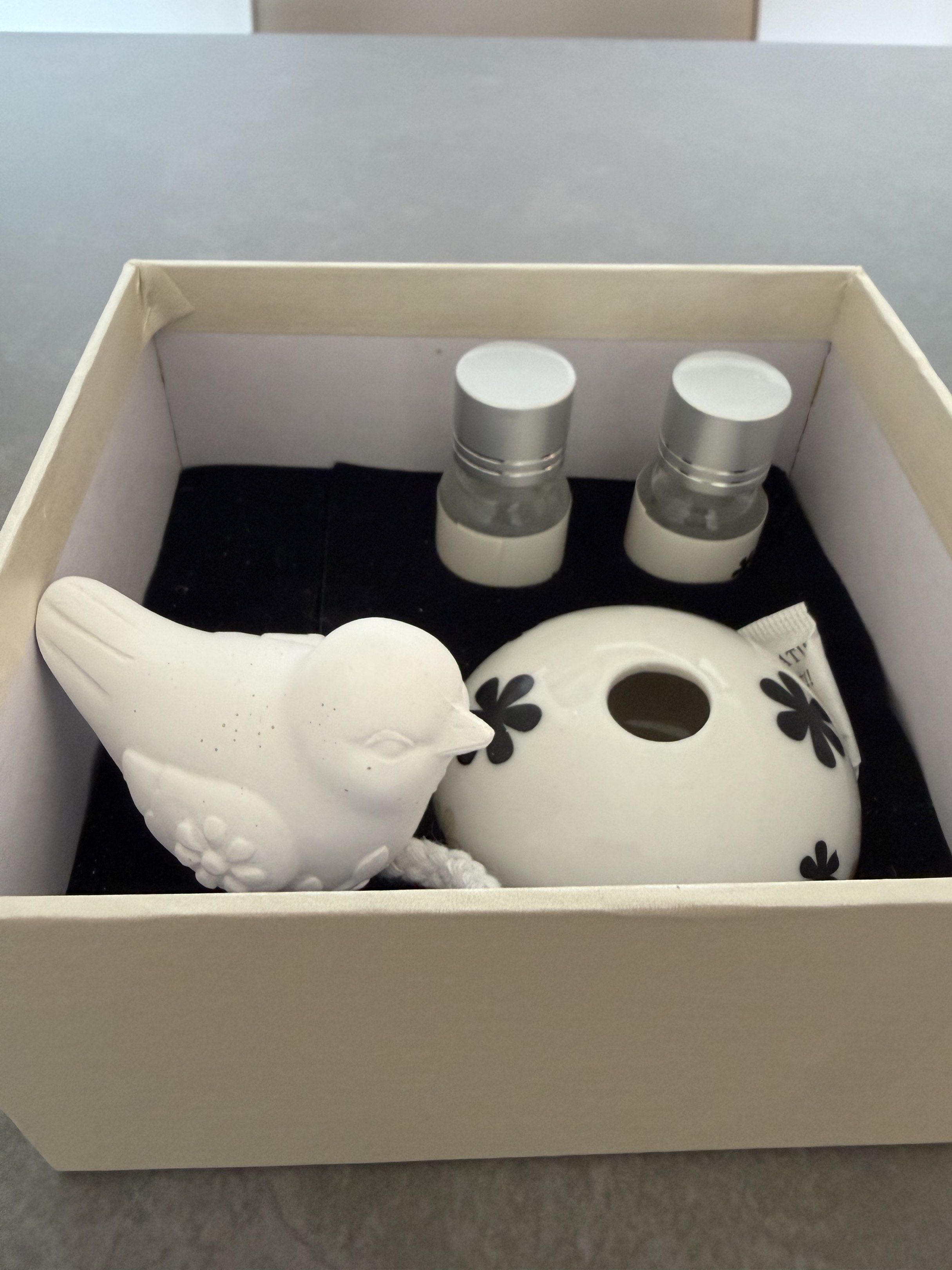 Perfect Celebrations Aroma Diffuser Set - Brand New