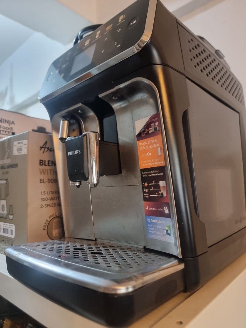 Philips Espresso Coffee Machine (Category: Coffee Machines & Makers) located in Cavite. Submitted by r4vid (Listing ID 1419010230, Image 2). Description: Philips 5400 Series (EP5447) - For Parts/Repair ​Price: ₱20,000 (Negotiable) Condition: For Parts/Non-functional ​ ​Up for sale is my Philips Fully Automatic Espresso Machine (Model EP5447/94). This is a top-of-the-line model from the 5400 series, known for the LatteGo system and 12 coffee varie