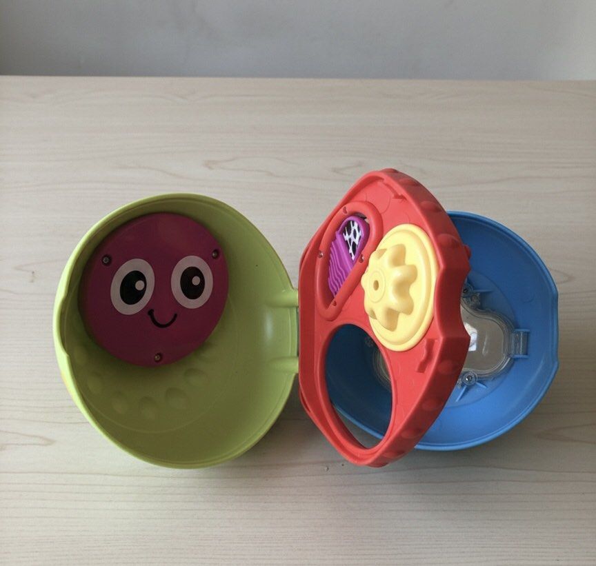 Playskool Busy Ball Popper Toy (Category: Kids Toys) located in Tarlac. Submitted by joanevertg (Listing ID 1419135737, Image 2). Description: 🇬🇧 Playskool Play & Grow Activity Ball ✅Preloved ✅ Manage expectation ✅ Not Batt Op 🌈 First mine basis Mine - 280 Gcash payment J&T, Drop & Go Concepcion, Tarlac.