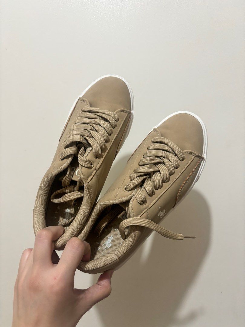 Polo Ralph Lauren Sneakers (Category: Sneakers) located in Caloocan City. Submitted by hashli (Listing ID 1419109041, Image 2). Description: Size 34.5 EU Used but not abused and no creasing! Box no longer available but it will come in a different box po. Thank you! .