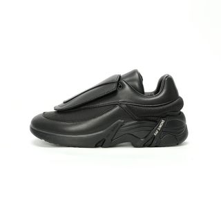(Category: ) located in . Submitted by sneakers-shop (Listing ID 1419184094, Image 1). Description: .
