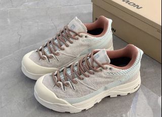 SALOMON Collection item 1