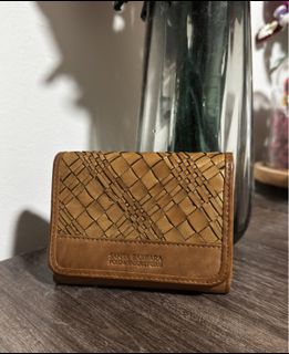 (Category: ) located in . Submitted by yshopsg (Listing ID 1419104878, Image 1). Description: .
