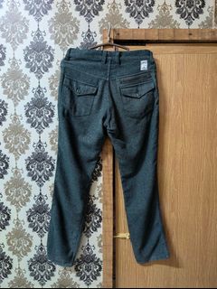 (Category: ) located in . Submitted by uniqlo.under.rm80 (Listing ID 1419004161, Image 1). Description: .