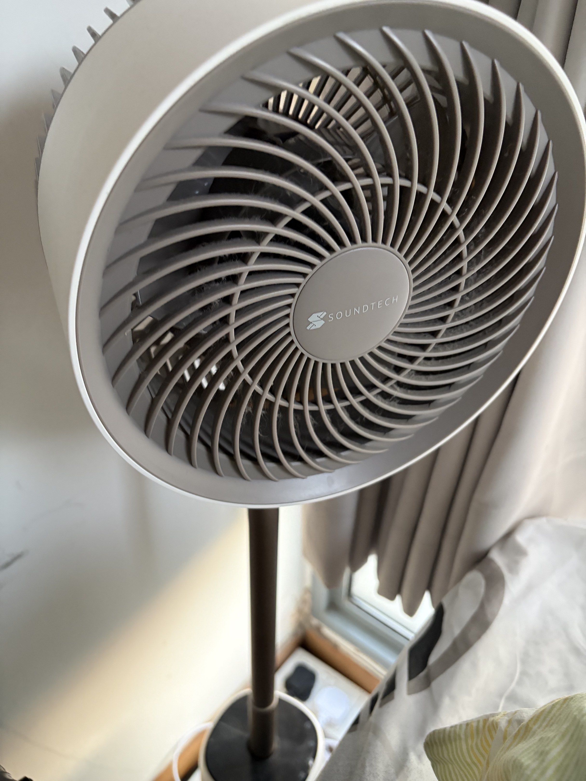 Sound Tech Fans Soundtech Standing Fan with Remote Control, Furniture & Home Living ...