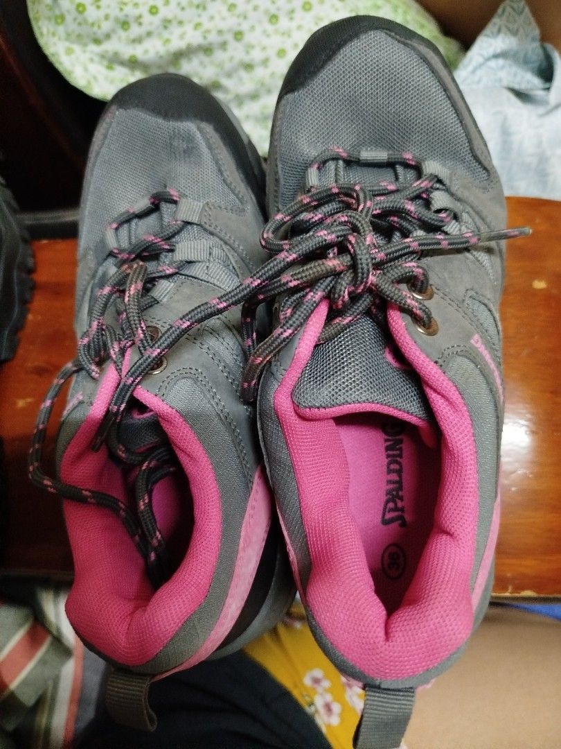 Spalding Gray and Pink Sneakers (Category: Sneakers) located in Quezon City. Submitted by minned (Listing ID 1419070941, Image 1). Description: - Gray and pink Spalding sneakers - Pink accents on inner lining and laces - Black and gray textured soles - Lace-up closure.