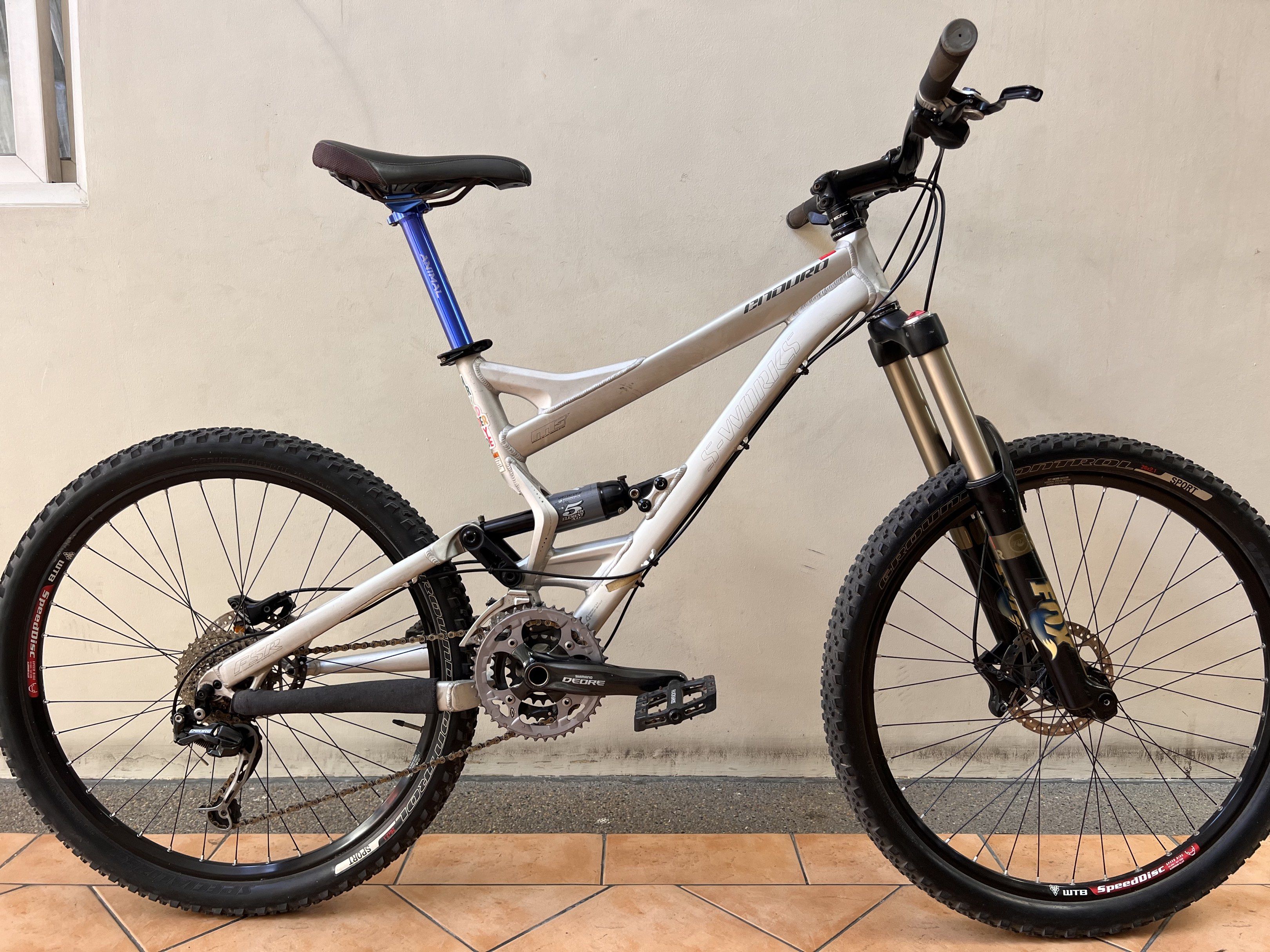 Specialized Full Suspension MTB not Mountainpeak (Category: Bicycles) located in Manila. Submitted by mino.espartero (Listing ID 1419057933, Image 3). Description: - Specialized S-Works Enduro mountain bike - Fox Vanilla R suspension fork thru axle - Specialized Body Geometry saddle - Shimano Deore components - Disc brakes - Cane creek headset - WTB SpeedDisc rims - Dabomb hubs - Silver frame with black components - Weapon seat post - Specialized