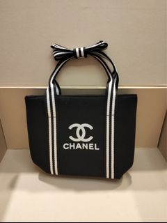 (Category: ) located in . Submitted by zensboutique (Listing ID 1419189215, Image 1). Description: .