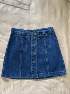 (Category: ) located in . Submitted by clearthiscloset (Listing ID 1419055302, Image 1). Description: .