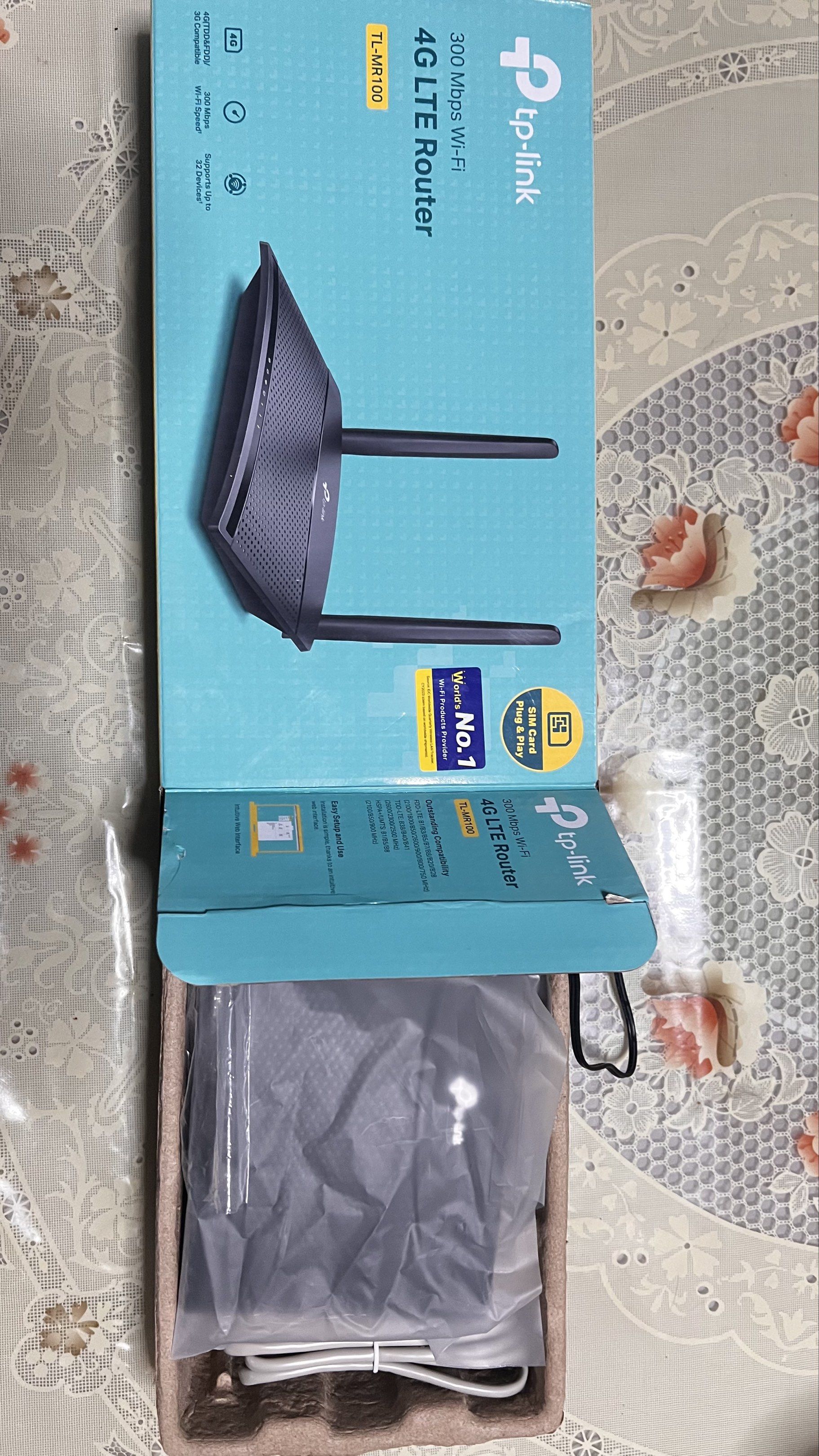 TP-Link 4G LTE Router TL-MR100 (Category: Networking) located in Taguig. Submitted by blueyroom (Listing ID 1418989947, Image 1). Description: Tp link sim router, rush negotiable.