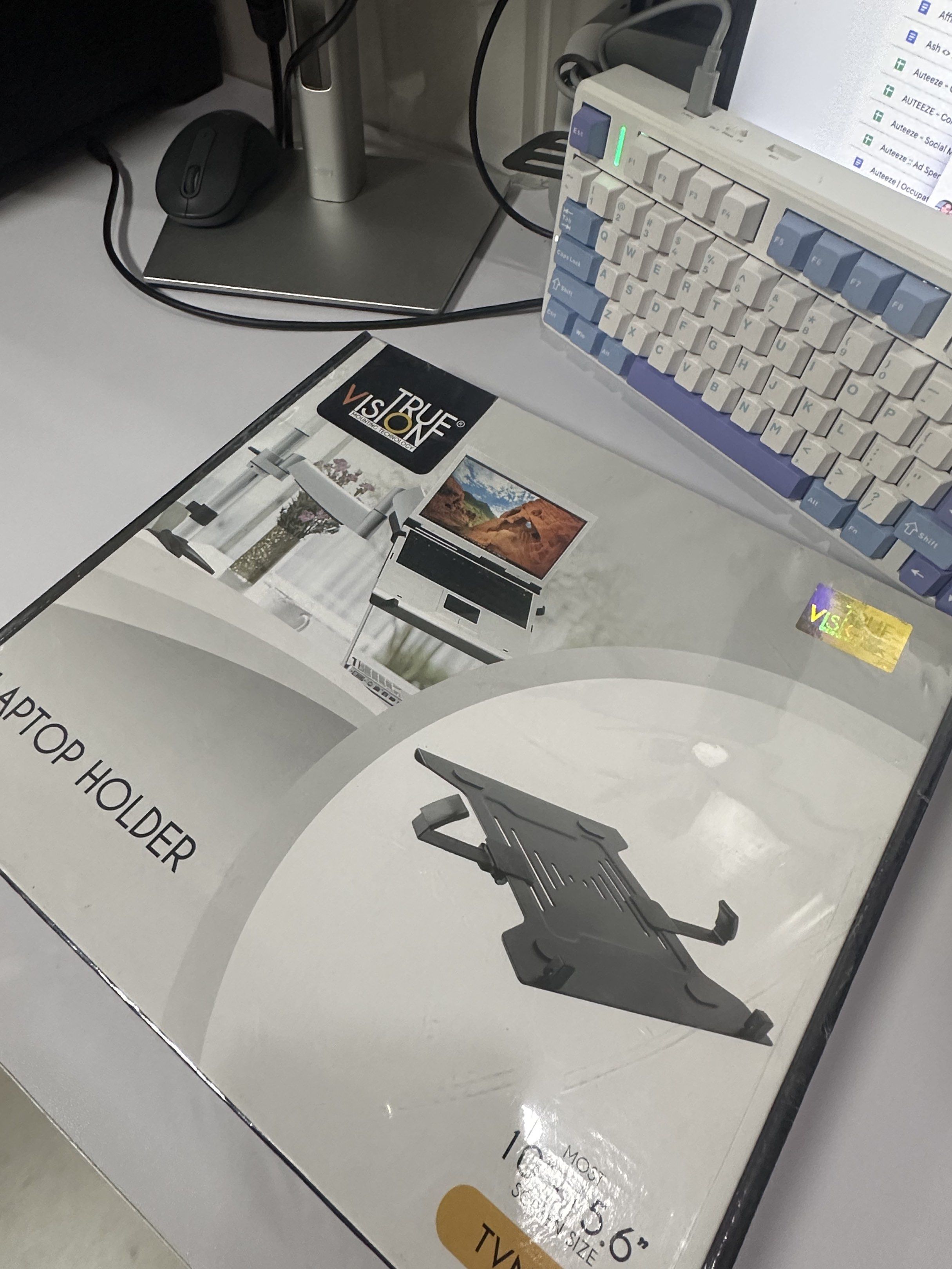 True Vision Laptop Holder (Category: Mounts & Holders) located in Taguig. Submitted by ylluhhhh (Listing ID 1419189866, Image 2). Description: - True Vision Laptop Holder - Fits most 10-15.6 inch screens - Modern and sleek design.