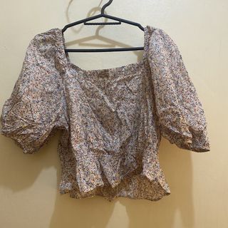 (Category: ) located in . Submitted by niftyythrifty (Listing ID 1419022264, Image 1). Description: .