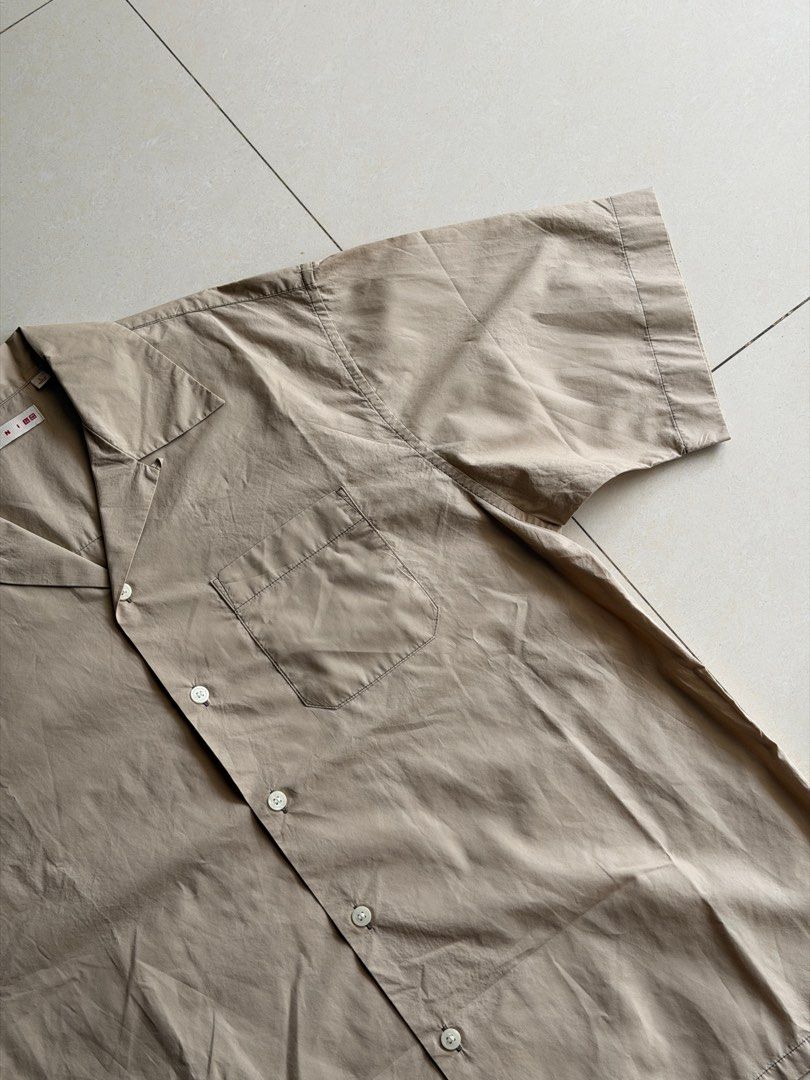 Uniqlo x Marni shirt (Category: Formal Shirts) located in Manila. Submitted by mmmoood_ (Listing ID 1419018392, Image 3). Description: Size large.
